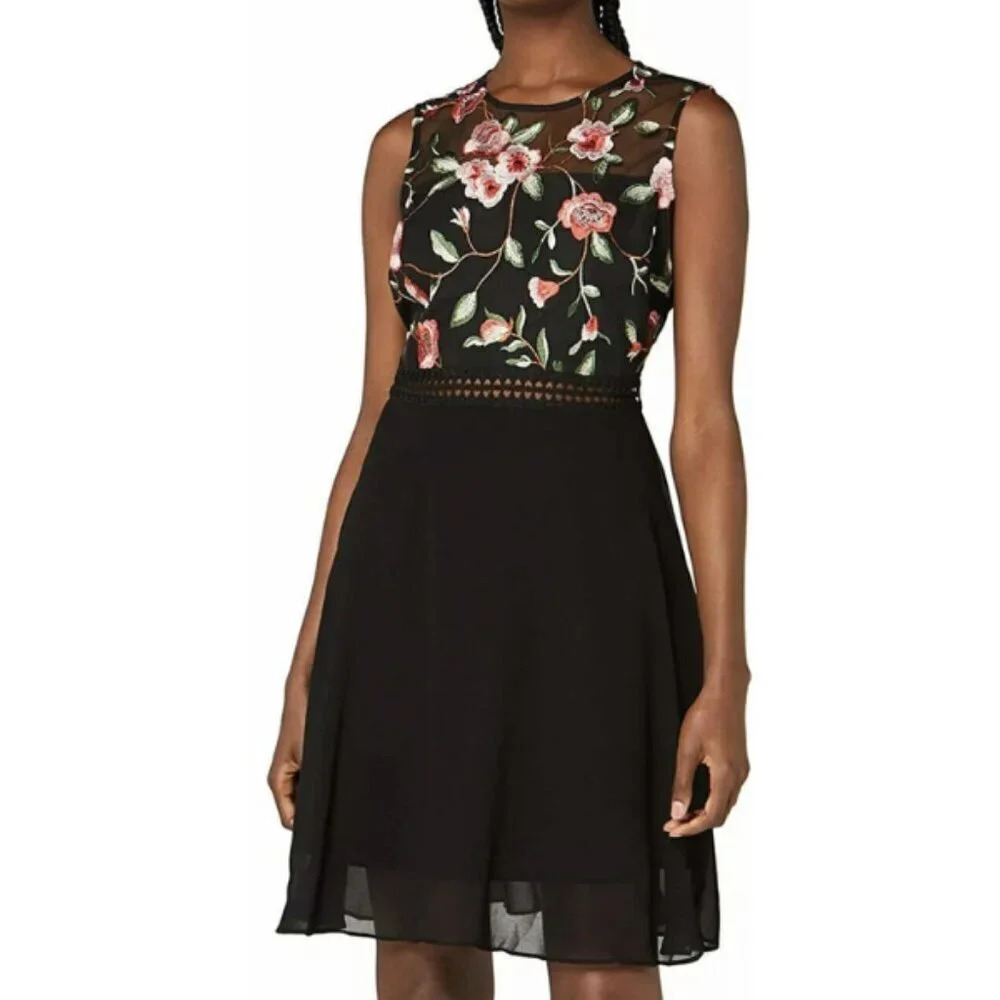 TRUTH  & FABLE Black floral dress‎